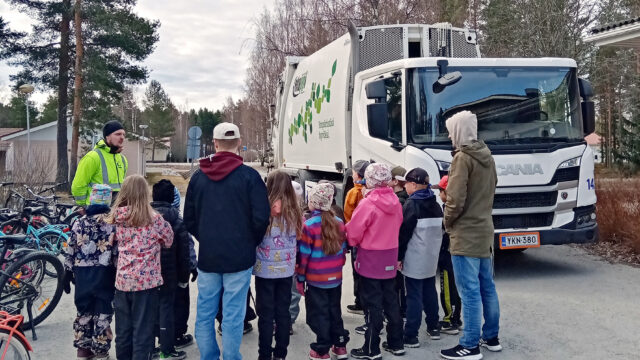 Kummikoulu Päätösjuhla-verkkoon